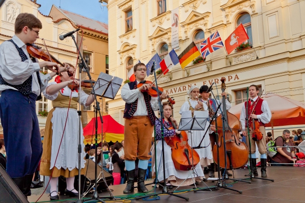 PERNŠTÝNSKÁ NOC - Vystoupení náměstí