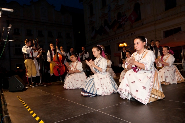 PERNŠTÝNSKÁ NOC - Vystoupení náměstí