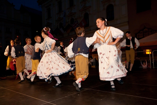 PERNŠTÝNSKÁ NOC - Vystoupení náměstí