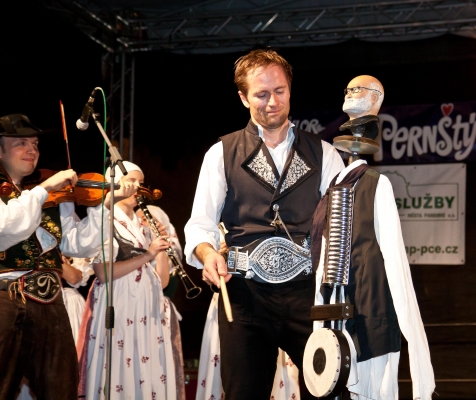 PERNŠTÝNSKÁ NOC - Vystoupení náměstí
