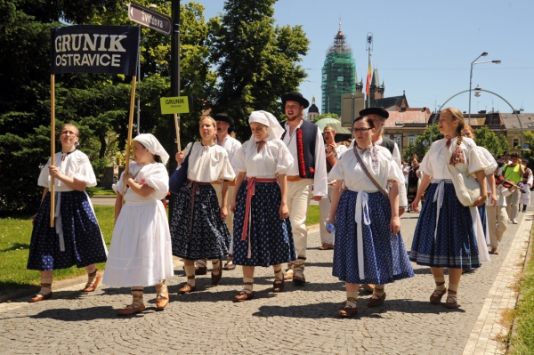 NA HRADECKÉM RYNKU