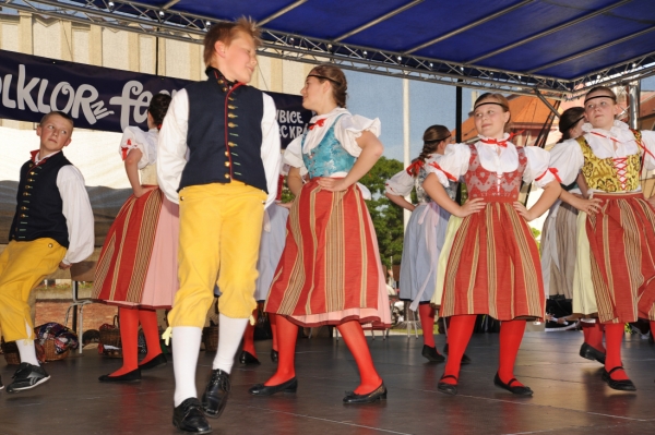 NA HRADECKÉM RYNKU