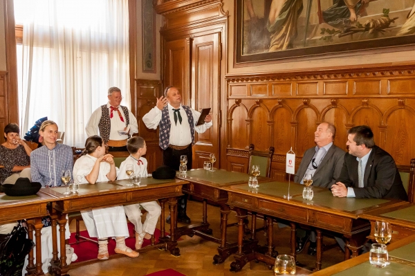 PERNŠTÝNSKÁ NOC - Přijetí na radnici PERNŠTÝNSKÁ NOC - Přijetí na radnici