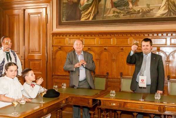 PERNŠTÝNSKÁ NOC - Přijetí na radnici PERNŠTÝNSKÁ NOC - Přijetí na radnici