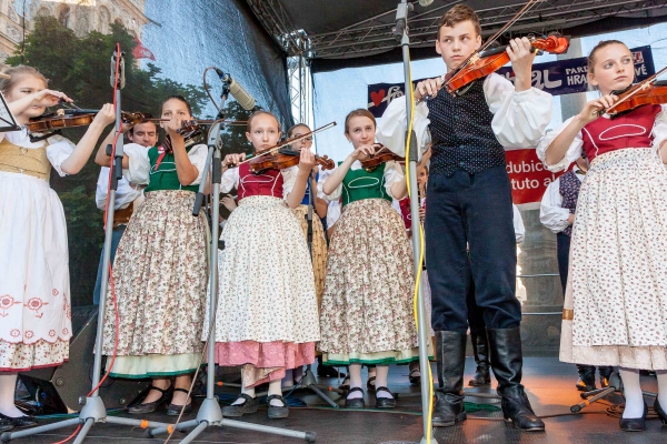 PERNŠTÝNSKÁ NOC - Vystoupení náměstí