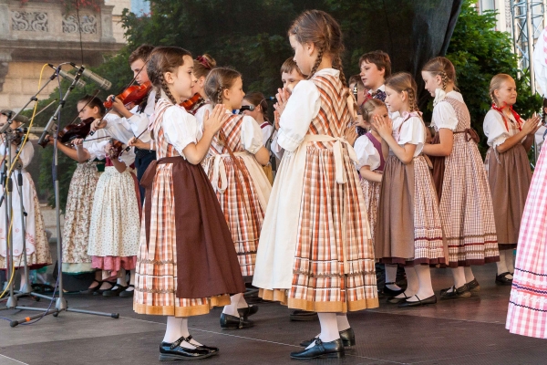 PERNŠTÝNSKÁ NOC - Vystoupení náměstí