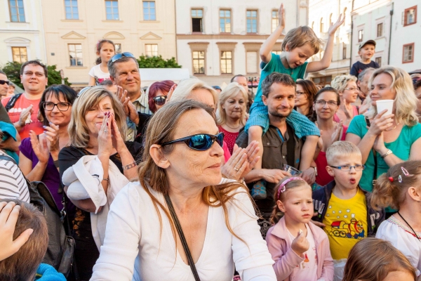 PERNŠTÝNSKÁ NOC - Vystoupení náměstí