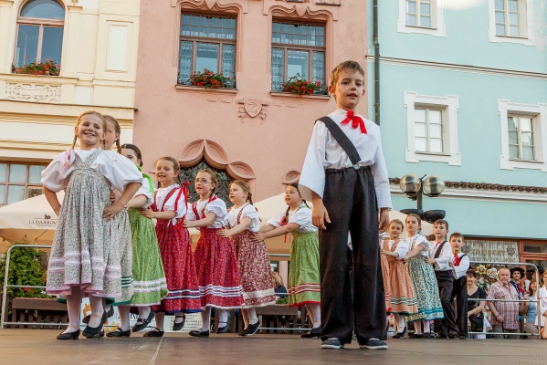 PERNŠTÝNSKÁ NOC - Vystoupení náměstí