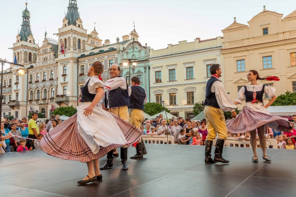 PERNŠTÝNSKÁ NOC - Vystoupení náměstí