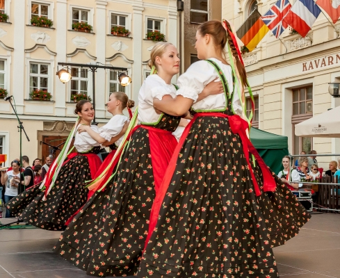 PERNŠTÝNSKÁ NOC - Vystoupení náměstí