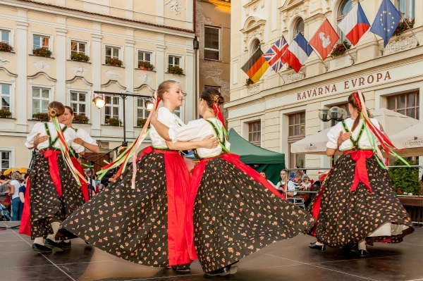 PERNŠTÝNSKÁ NOC - Vystoupení náměstí