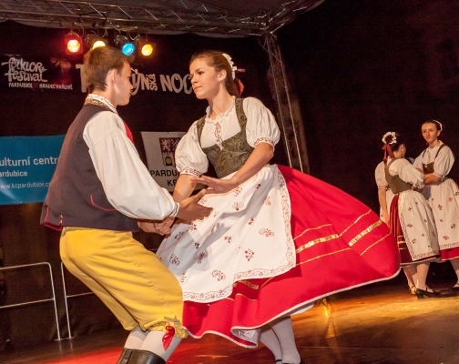 PERNŠTÝNSKÁ NOC - Vystoupení náměstí PERNŠTÝNSKÁ NOC - Vystoupení náměstí