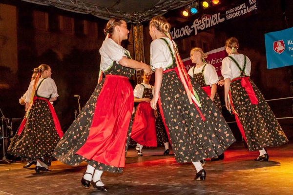 PERNŠTÝNSKÁ NOC - Vystoupení náměstí