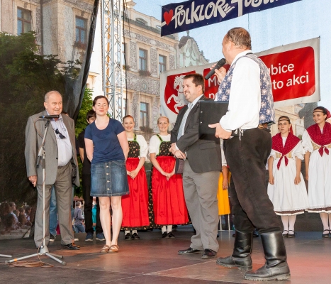 PERNŠTÝNSKÁ NOC - Zahájení PERNŠTÝNSKÁ NOC - Zahájení