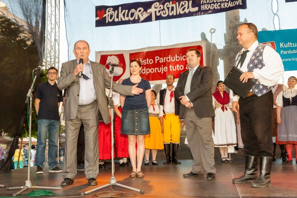 PERNŠTÝNSKÁ NOC - Zahájení PERNŠTÝNSKÁ NOC - Zahájení