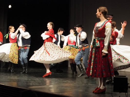 KLICPEROVO DIVADLO KLICPEROVO DIVADLO