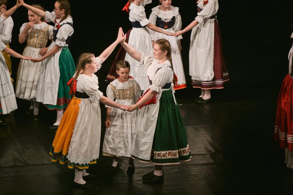 KLICPEROVO DIVADLO