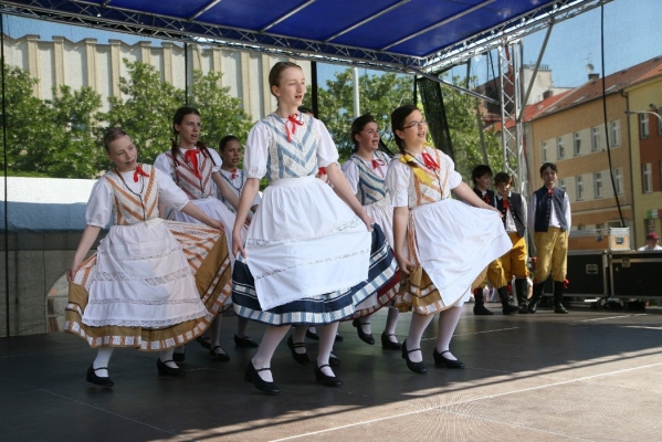 NA HRADECKÉM RYNKU NA HRADECKÉM RYNKU
