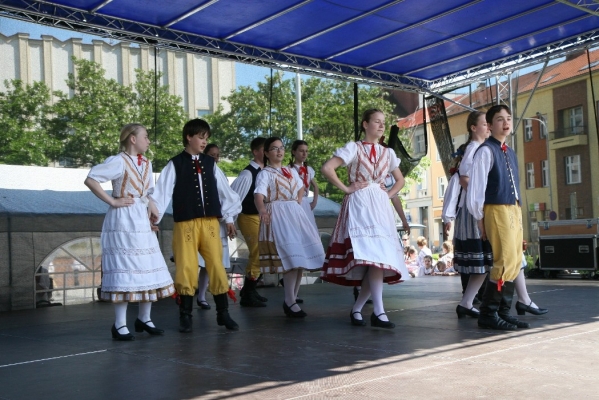 NA HRADECKÉM RYNKU NA HRADECKÉM RYNKU