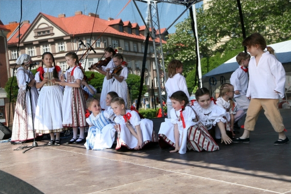 NA HRADECKÉM RYNKU