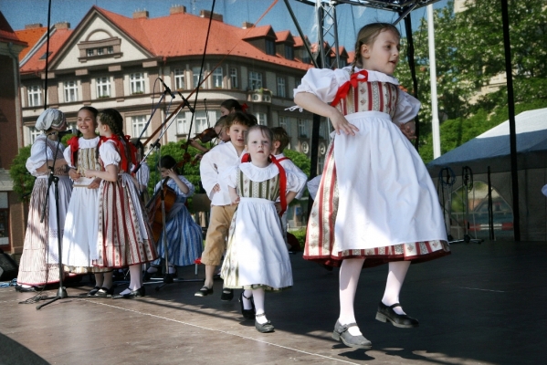 NA HRADECKÉM RYNKU NA HRADECKÉM RYNKU
