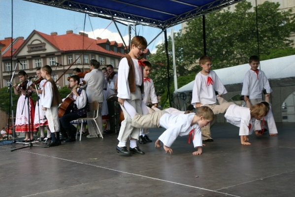 NA HRADECKÉM RYNKU