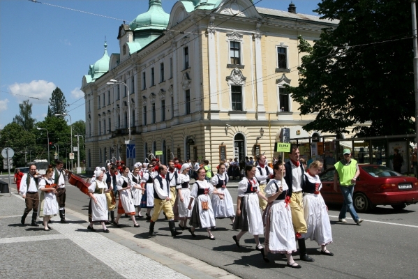 NA HRADECKÉM RYNKU
