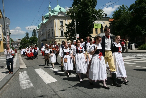 NA HRADECKÉM RYNKU