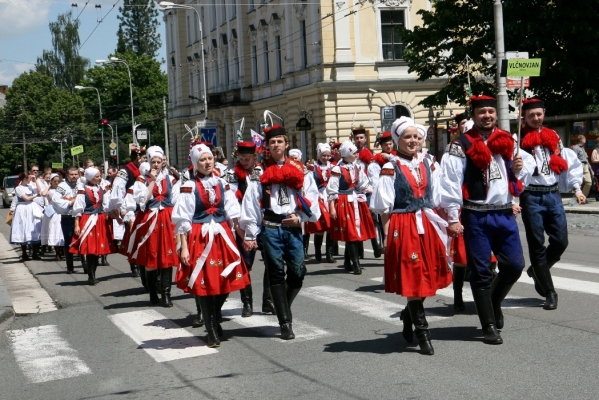 NA HRADECKÉM RYNKU