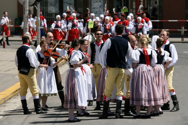 NA HRADECKÉM RYNKU