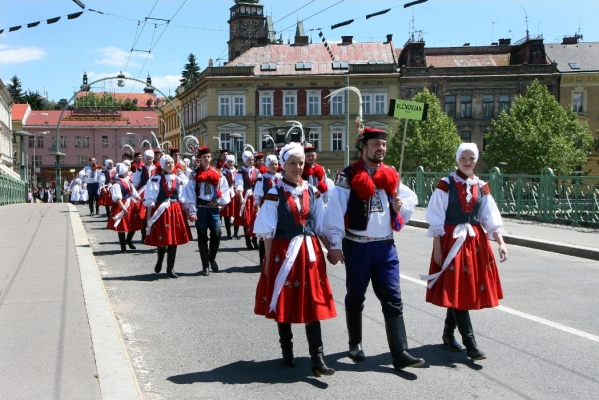 NA HRADECKÉM RYNKU