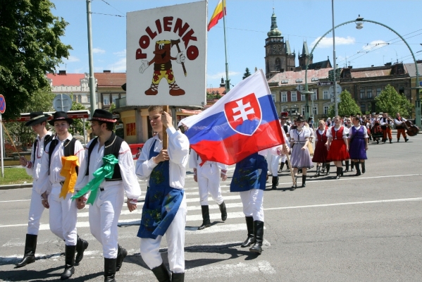 NA HRADECKÉM RYNKU