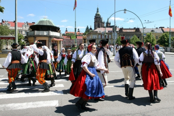 NA HRADECKÉM RYNKU NA HRADECKÉM RYNKU