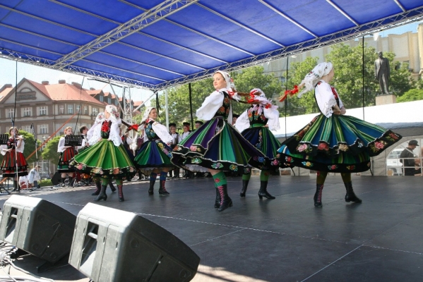 NA HRADECKÉM RYNKU NA HRADECKÉM RYNKU