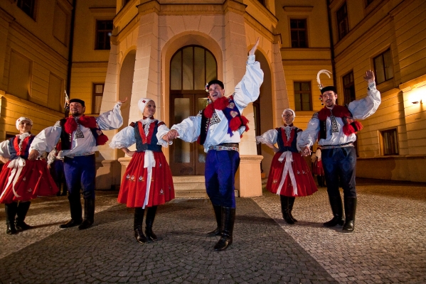 PERNŠTÝNSKÁ NOC