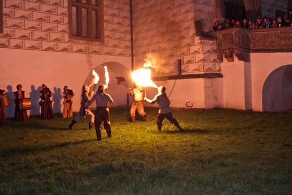 PERNŠTÝNSKÁ NOC PERNŠTÝNSKÁ NOC
