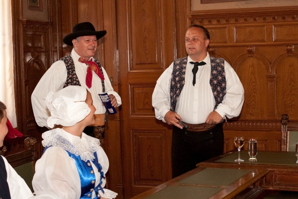 PERNŠTÝNSKÁ NOC PERNŠTÝNSKÁ NOC
