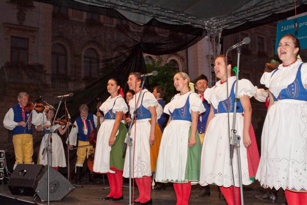 PERNŠTÝNSKÁ NOC PERNŠTÝNSKÁ NOC
