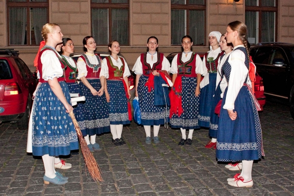 PERNŠTÝNSKÁ NOC PERNŠTÝNSKÁ NOC