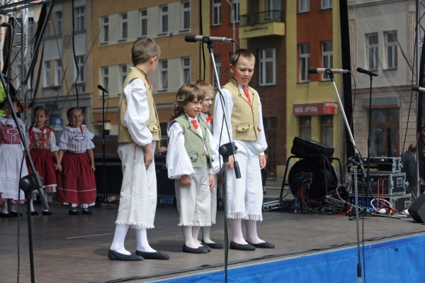 NA HRADECKÉM RYNKU