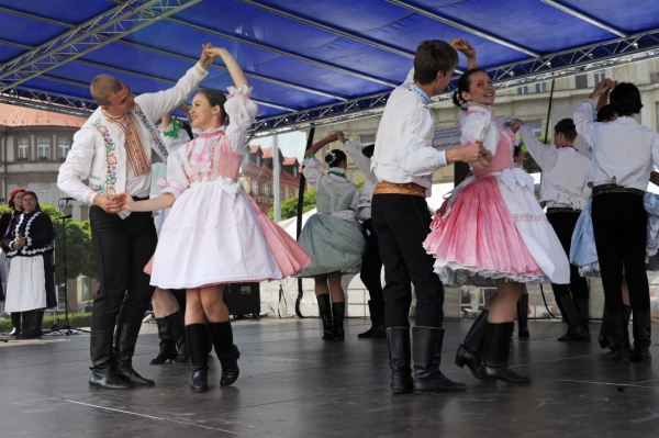 NA HRADECKÉM RYNKU NA HRADECKÉM RYNKU