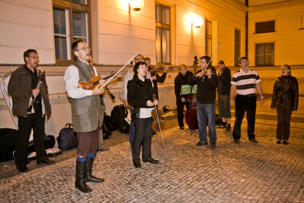 PERNŠTÝNSKÁ NOC - Atrium