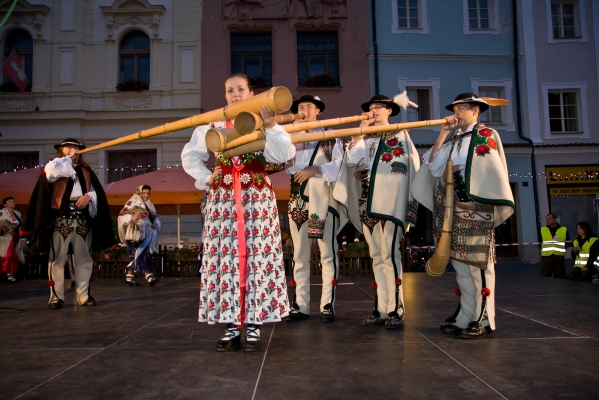 PERNŠTÝNSKÁ NOC - Vystoupení náměstí