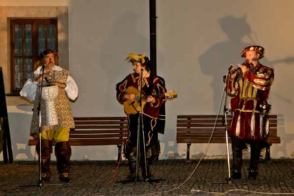 PERNŠTÝNSKÁ NOC - Zámek PERNŠTÝNSKÁ NOC - Zámek