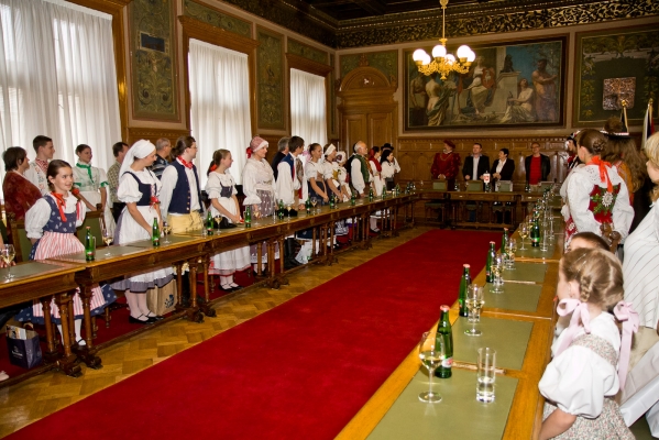 PERNŠTÝNSKÁ NOC - Přijetí na radnici