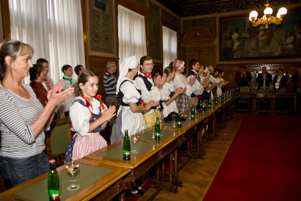 PERNŠTÝNSKÁ NOC - Přijetí na radnici PERNŠTÝNSKÁ NOC - Přijetí na radnici