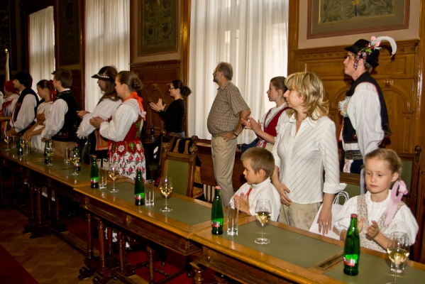 PERNŠTÝNSKÁ NOC - Přijetí na radnici PERNŠTÝNSKÁ NOC - Přijetí na radnici