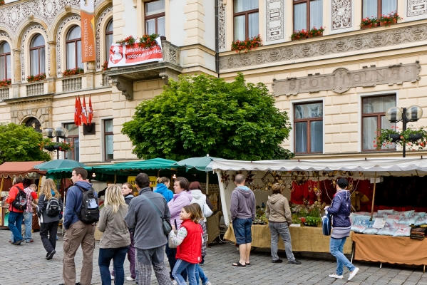 PERNŠTÝNSKÁ NOC - Stánky