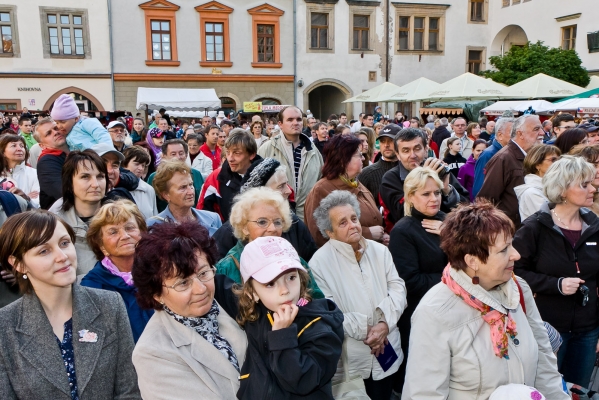 PERNŠTÝNSKÁ NOC - Zahájení